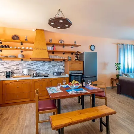 Olympia Вилла Геннади