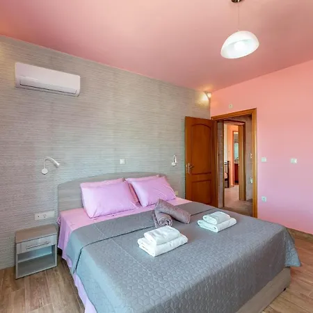 Willa Olympia Jenadi